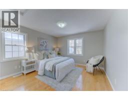 120 WAKE ROBIN Drive - 16