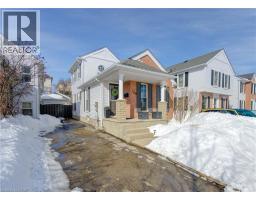 120 WAKE ROBIN Drive - 2