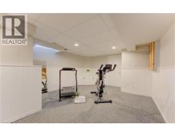 120 WAKE ROBIN Drive - 26