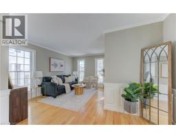 120 WAKE ROBIN Drive - 8