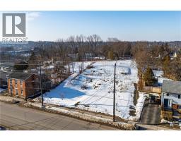 75 KING Street E - 10