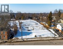 75 KING Street E - 11