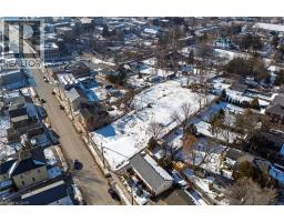 75 KING Street E - 7