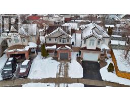 11 LEMONBALM Street - 29