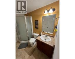 258 SOPHIA Crescent - 11