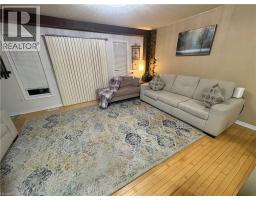 258 SOPHIA Crescent - 6