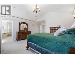 59 NEWCASTLE Drive - 24