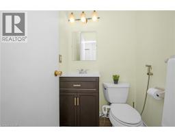 375 KINGSCOURT Drive UnitNo. 21 - 8