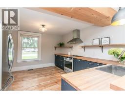 346 WELLINGTON Street - 14