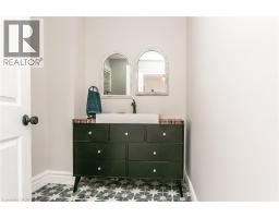 346 WELLINGTON Street - 16