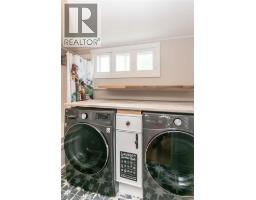 346 WELLINGTON Street - 32