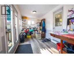 12 WALPOLE Drive - 32