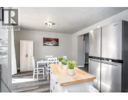 696 PARKVIEW Crescent - 18