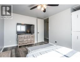 696 PARKVIEW Crescent - 25