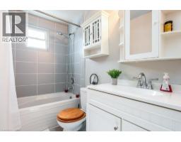 696 PARKVIEW Crescent - 26