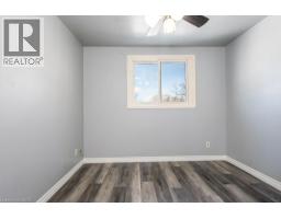 696 PARKVIEW Crescent - 28