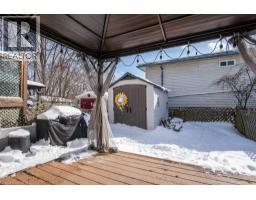 696 PARKVIEW Crescent - 39