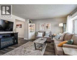 696 PARKVIEW Crescent - 7