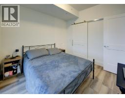 108 GARMENT Street UnitNo. 1810 - 10