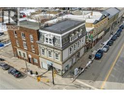 56 NORFOLK Street S - 1