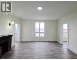 56 NORFOLK Street S - 11