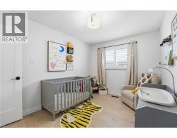 104 CINDY Avenue - 14