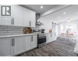 111 KING Street E - 11