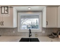 11 ROBIN Street S - 11