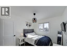 11 ROBIN Street S - 19