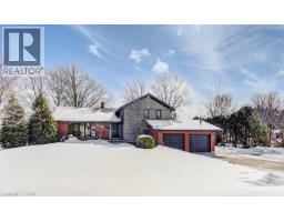 11 ROBIN Street S - 2