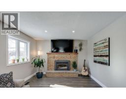 11 ROBIN Street S - 24