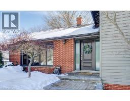 11 ROBIN Street S - 3