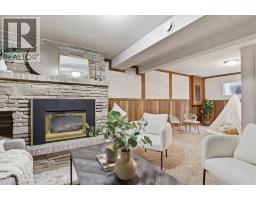 105 WHITE PINE Crescent - 29