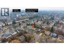 105 WHITE PINE Crescent - 45