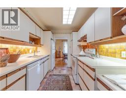 390 TAMARACK Drive - 18