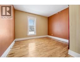 98 WILLIAM Street W - 13