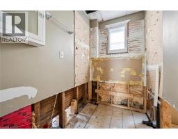 98 WILLIAM Street W - 24