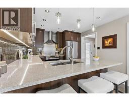 31 CEDAR CREST Street - 11