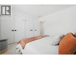 702 AUTUMN WILLOW Drive - 32