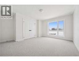 702 AUTUMN WILLOW Drive - 33