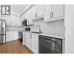 10 JUNE CALLWOOD Way - 10