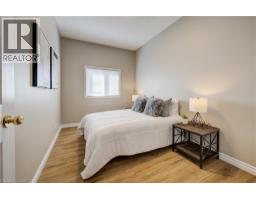 23 MADELEINE Street - 23