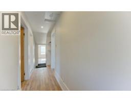 11 SIMCOE Street - 21