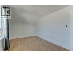 11 SIMCOE Street - 23