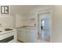 11 SIMCOE Street - 28