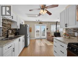 87 LAKESHORE Road - 12