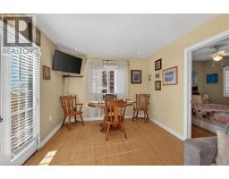 87 LAKESHORE Road - 19