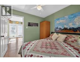 87 LAKESHORE Road - 21