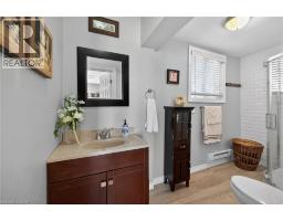 87 LAKESHORE Road - 30