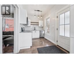 53 LOWELL Street N - 14